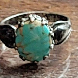 VINTAGE STERLING SILVER TURQUOISE RING SIZE 4